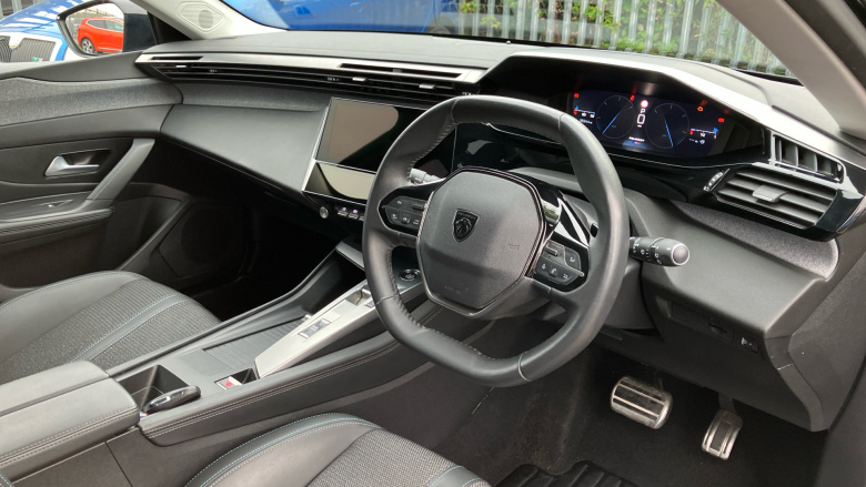 Peugeot 308 1.2 PureTech Allure Premium 5dr EAT8 Petrol Estate